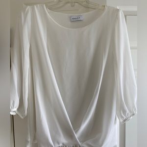 Gilli white blouse with quarter sleeves, size medium